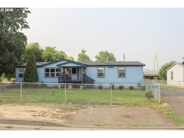 161 Green Siding Rd, Roseburg, OR 97471